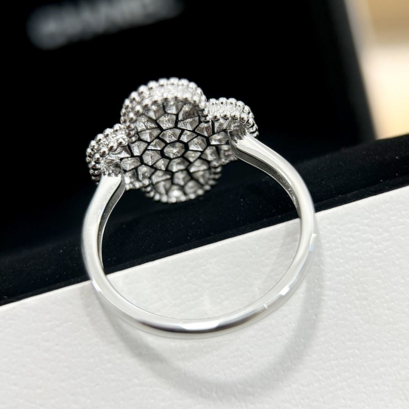 Vca Rings